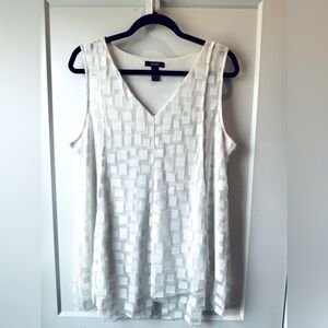 Classy Sleeveless White Tunic